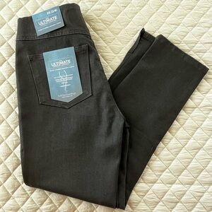 NWT women’s cropped leggings